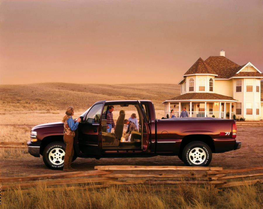  Chevrolet Silverado 1999 года  (фото 19 из 61)